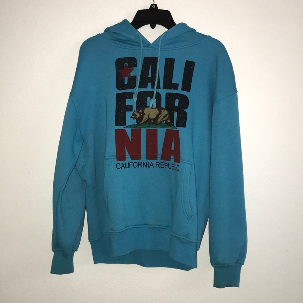 Blue “CALIFORNIA” sweatshirt